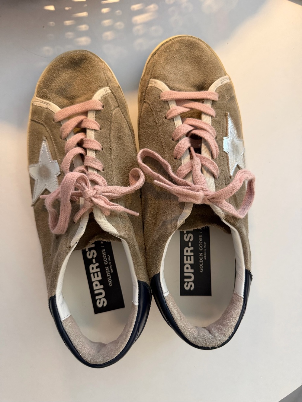 Golden Goose Super-Stars Sneakers Taupe Suede with Pink Laces